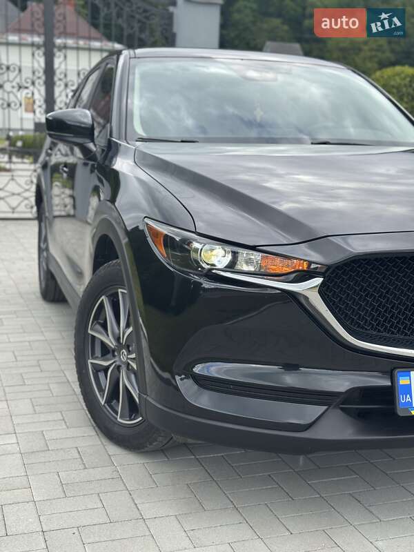Позашляховик / Кросовер Mazda CX-5 2017 в Долині