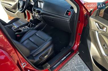 Позашляховик / Кросовер Mazda CX-5 2015 в 