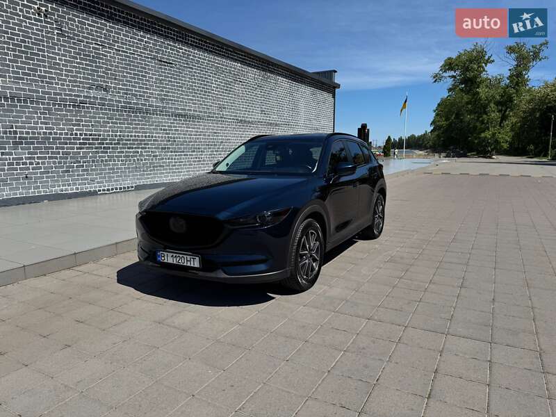 Позашляховик / Кросовер Mazda CX-5 2017 в Світловодську