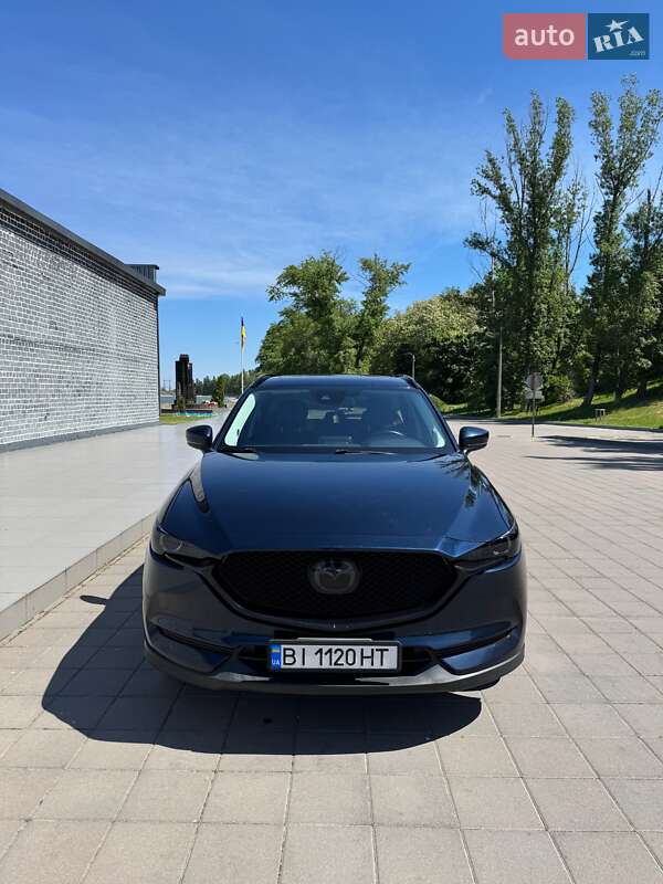 Позашляховик / Кросовер Mazda CX-5 2017 в Світловодську