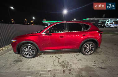 Позашляховик / Кросовер Mazda CX-5 2017 в 