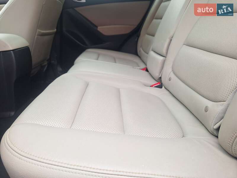 Внедорожник / Кроссовер Mazda CX-5 2015 в Киеве