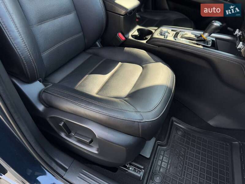Внедорожник / Кроссовер Mazda CX-5 2019 в Бердичеве
