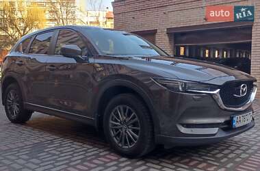 Внедорожник / Кроссовер Mazda CX-5 2018 в 