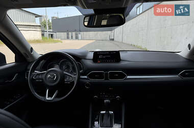 Позашляховик / Кросовер Mazda CX-5 2019 в 