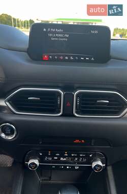 Позашляховик / Кросовер Mazda CX-5 2020 в 