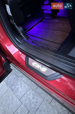 Внедорожник / Кроссовер Mazda CX-5 2024 в 