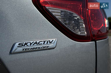 Позашляховик / Кросовер Mazda CX-5 2013 в 