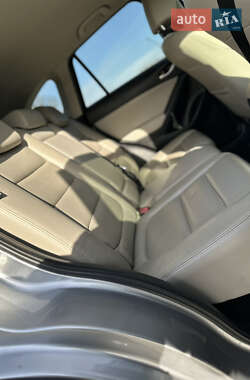 Позашляховик / Кросовер Mazda CX-5 2013 в 