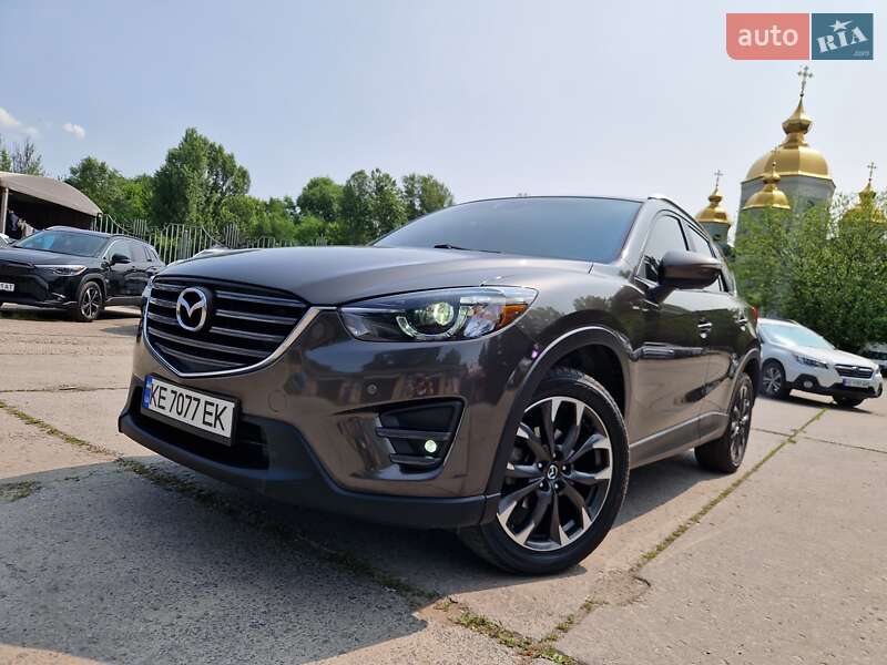Позашляховик / Кросовер Mazda CX-5 2016 в 