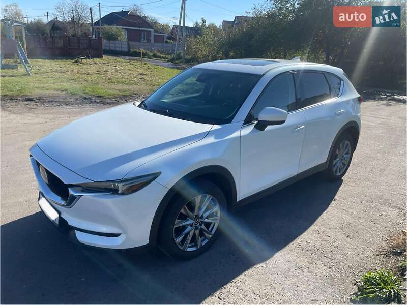 Позашляховик / Кросовер Mazda CX-5 2020 в 