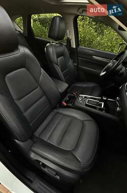 Позашляховик / Кросовер Mazda CX-5 2017 в 