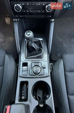 Внедорожник / Кроссовер Mazda CX-5 2015 в 