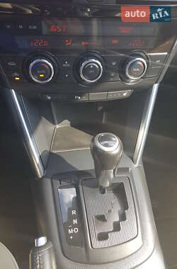 Позашляховик / Кросовер Mazda CX-5 2012 в 