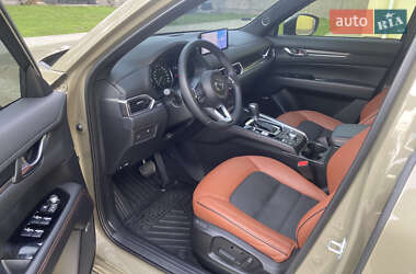 Внедорожник / Кроссовер Mazda CX-5 2023 в 