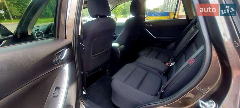 Позашляховик / Кросовер Mazda CX-5 2016 в Луцьку