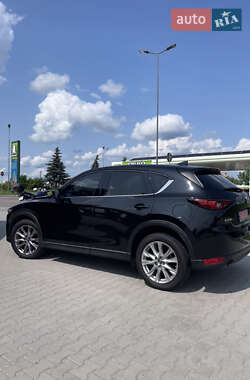 Позашляховик / Кросовер Mazda CX-5 2019 в 