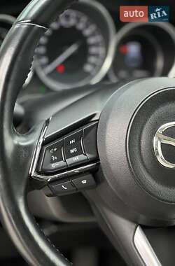 Внедорожник / Кроссовер Mazda CX-5 2018 в 
