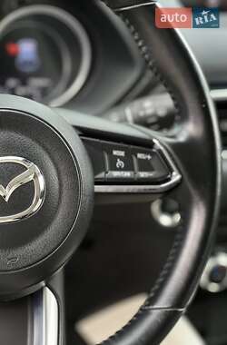 Внедорожник / Кроссовер Mazda CX-5 2018 в 