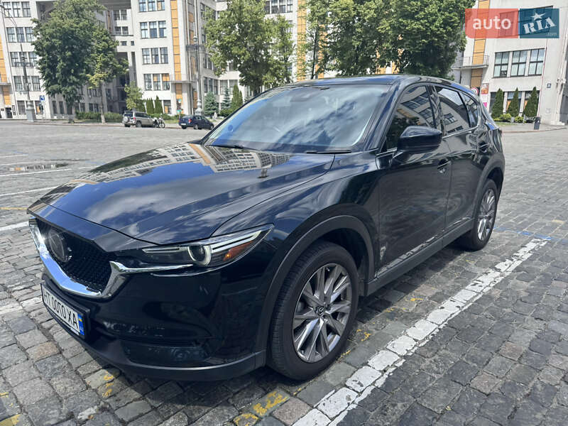 Позашляховик / Кросовер Mazda CX-5 2019 в 