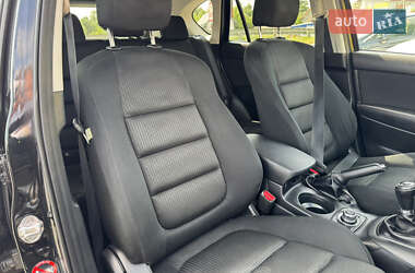 Позашляховик / Кросовер Mazda CX-5 2013 в 