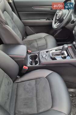 Внедорожник / Кроссовер Mazda CX-5 2023 в 
