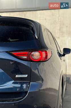 Внедорожник / Кроссовер Mazda CX-5 2018 в 