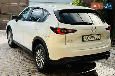 Внедорожник / Кроссовер Mazda CX-5 2023 в 