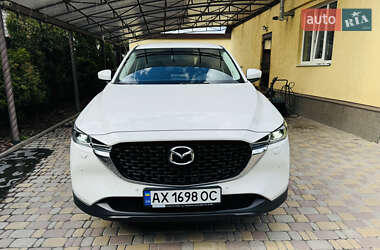 Внедорожник / Кроссовер Mazda CX-5 2023 в 