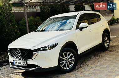 Внедорожник / Кроссовер Mazda CX-5 2023 в 