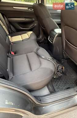 Внедорожник / Кроссовер Mazda CX-5 2018 в 