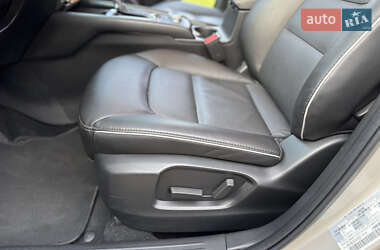 Внедорожник / Кроссовер Mazda CX-5 2023 в 