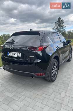 Внедорожник / Кроссовер Mazda CX-5 2017 в 