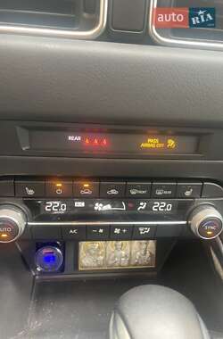 Позашляховик / Кросовер Mazda CX-5 2020 в 