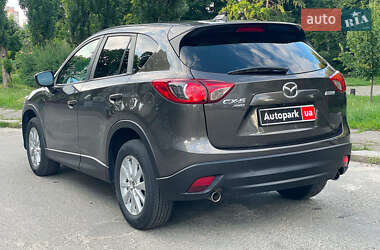 Внедорожник / Кроссовер Mazda CX-5 2015 в 