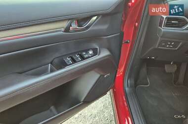 Позашляховик / Кросовер Mazda CX-5 2020 в 