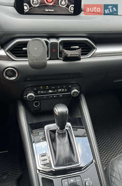 Внедорожник / Кроссовер Mazda CX-5 2023 в 