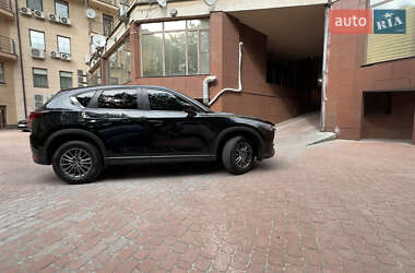 Внедорожник / Кроссовер Mazda CX-5 2017 в 