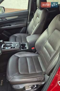 Позашляховик / Кросовер Mazda CX-5 2020 в 
