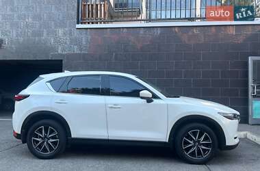 Внедорожник / Кроссовер Mazda CX-5 2017 в 