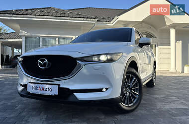 Позашляховик / Кросовер Mazda CX-5 2017 в 