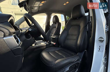 Позашляховик / Кросовер Mazda CX-5 2017 в 