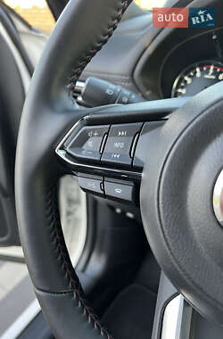 Внедорожник / Кроссовер Mazda CX-5 2024 в 