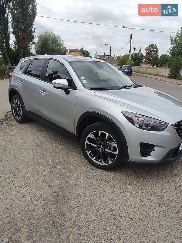 Внедорожник / Кроссовер Mazda CX-5 2016 в Сторожинце