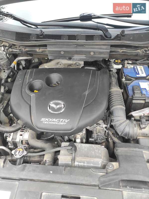 Внедорожник / Кроссовер Mazda CX-5 2016 в Сторожинце