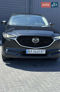 Внедорожник / Кроссовер Mazda CX-5 2018 в 