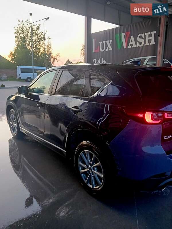 Позашляховик / Кросовер Mazda CX-5 2022 в 