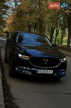Внедорожник / Кроссовер Mazda CX-5 2018 в 