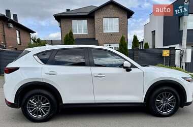 Внедорожник / Кроссовер Mazda CX-5 2017 в 