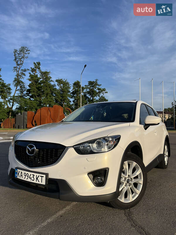 Позашляховик / Кросовер Mazda CX-5 2013 в 